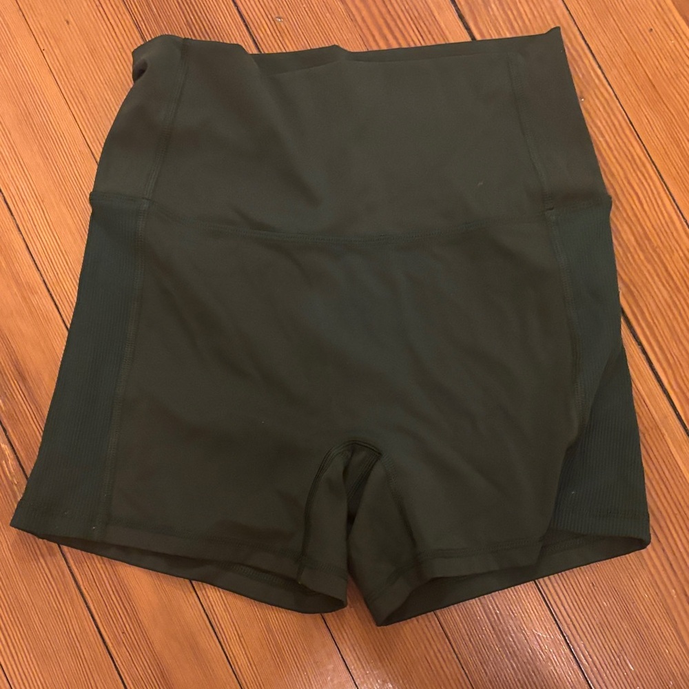 OFFLINE High-Waist Olive Green Women’s Shorts